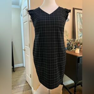 Loft black and white plaid dress
Size 16
Perfect condition